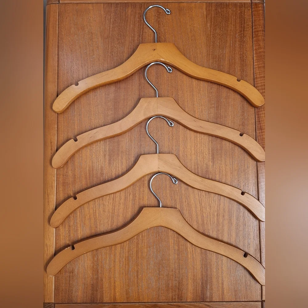 bebe Natural Wood Hangers Notched Vintage Logo Anti Slip Coat Tops Suits
